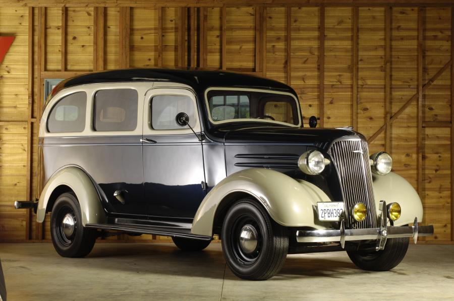  Chevrolet Carryall Suburban 1937 года  (фото 1 из 3)
